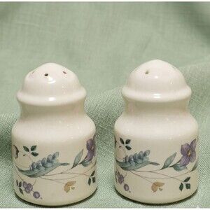 Vintage Pfaltzgraff Salt Pepper Shakers April Pattern Cottagecore Country Spring